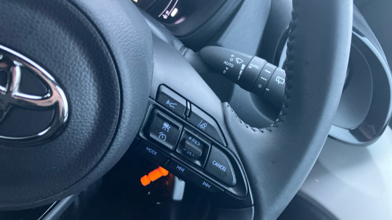 Toyota Aygo X 1.0 VVT-i Edge 5dr Petrol Hatchback